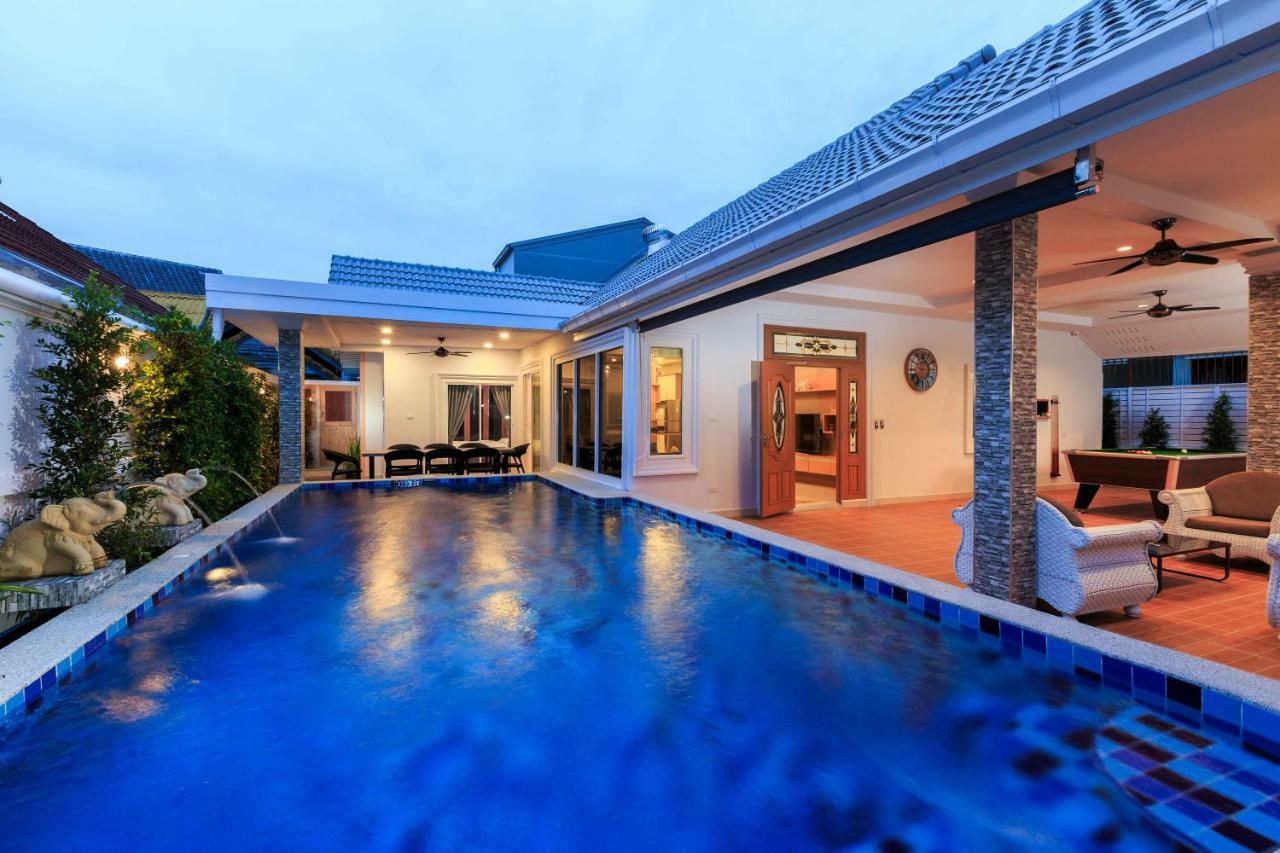 Gala Villa Pattaya Exterior foto